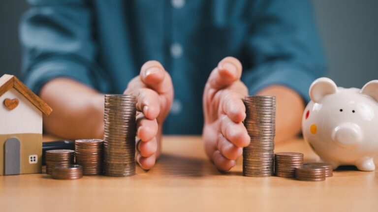 How to Handle Debt in Divorce: Who Pays for What?