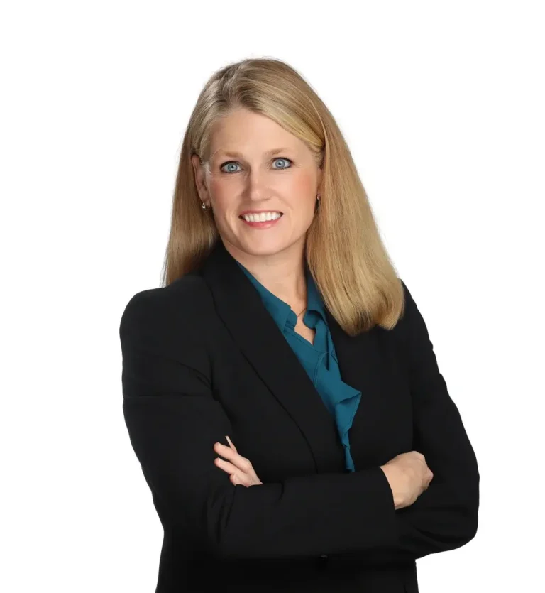 Amy Devis Salladay headshot